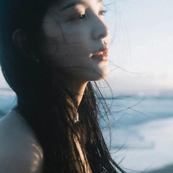 赤裸羔羊